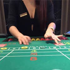 Filipino players enjoying sports betting on 8k8o platform